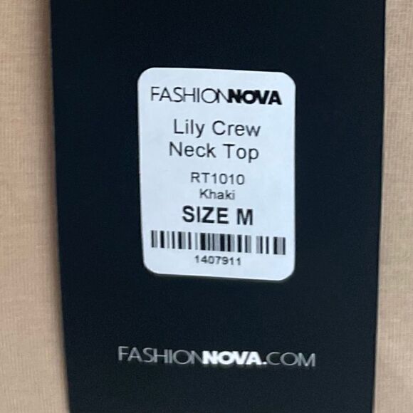 Fashion Nova | NWT Lily Crew neck T-shirt in Khaki Size M Medium - Picture 5 of 7